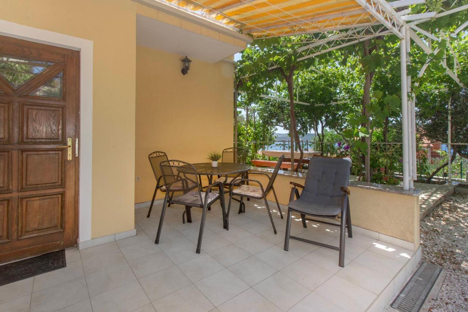 Apartments Matic Жаборич Экстерьер фото
